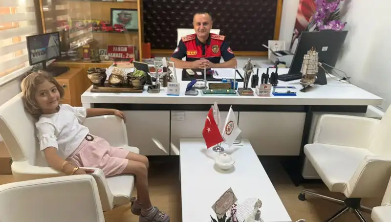 5 Yaşındaki Kahraman Aslı, Köyü Fırtına Gibi Gelen Ateşten Kurtardı!