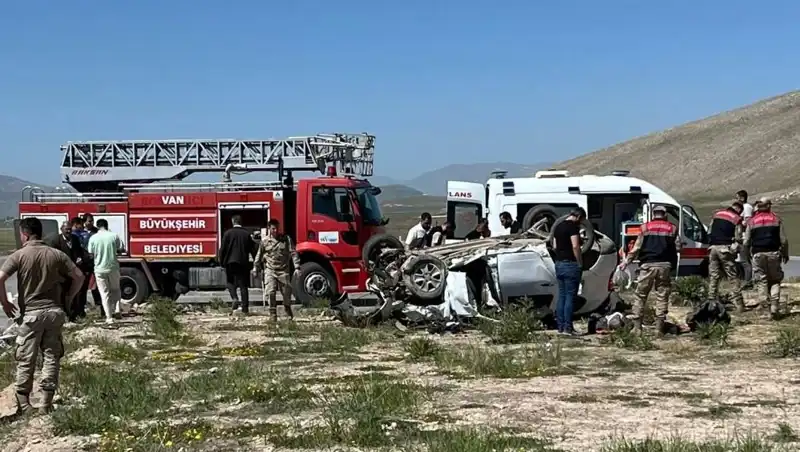 Van'da Faciaya Yol Açan Kaza: Hayatlarını Kaybedenler ve Yaralılar