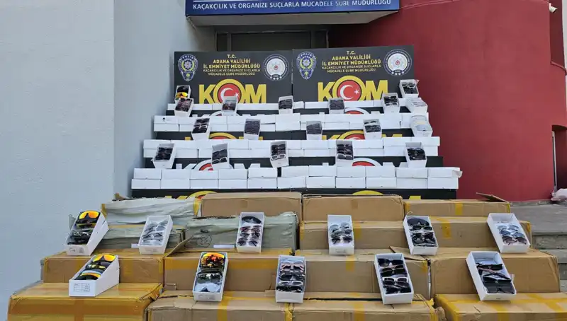 Adana'da 12 Bin Kaçak Güneş Gözlüğü Operasyonu: Gözaltı Süreci Başladı!
