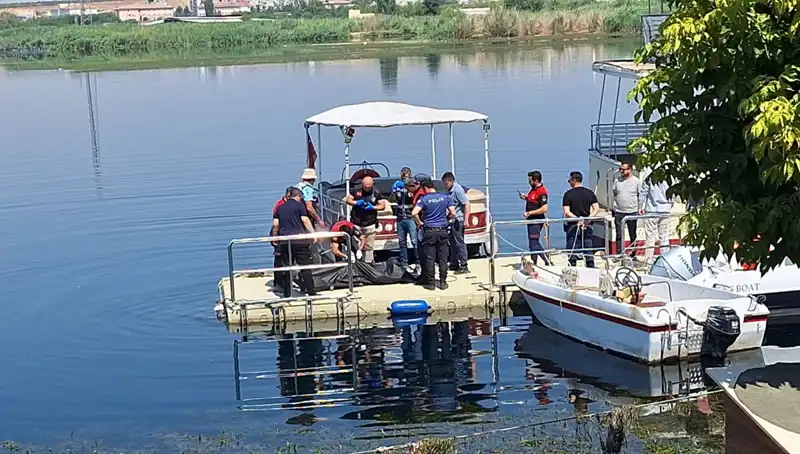 Fırat Nehri'nde Gizemli Erkek Cesedi Bulundu: Olayın Ayrıntıları ve Tüyler Ürpertici Detaylar