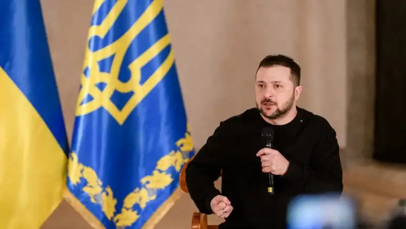 Zelenski: Rusya'nın Planları Hakkında Kesin Bilgimiz Yok!