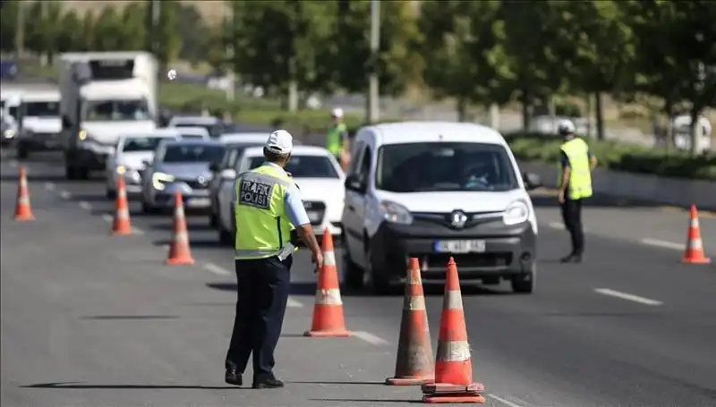Tüneli Kapatan Konvoy, Şehirde Şok Etkisi Yarattı
