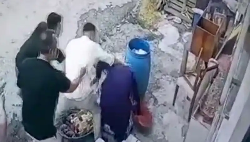 Başakşehir'de Baba ve Oğulun Darbettiği Kadının Dramı