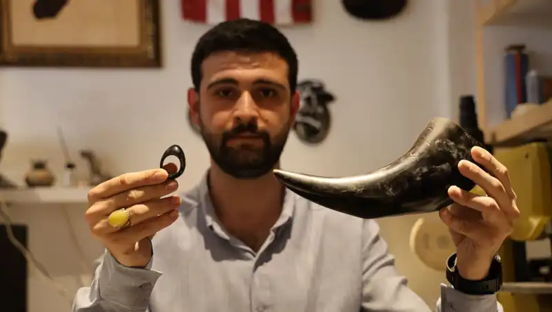 Türk Savaşçıların Gizli Gücü: Manda Boynuzu ile Yapılan Ekipmanlar