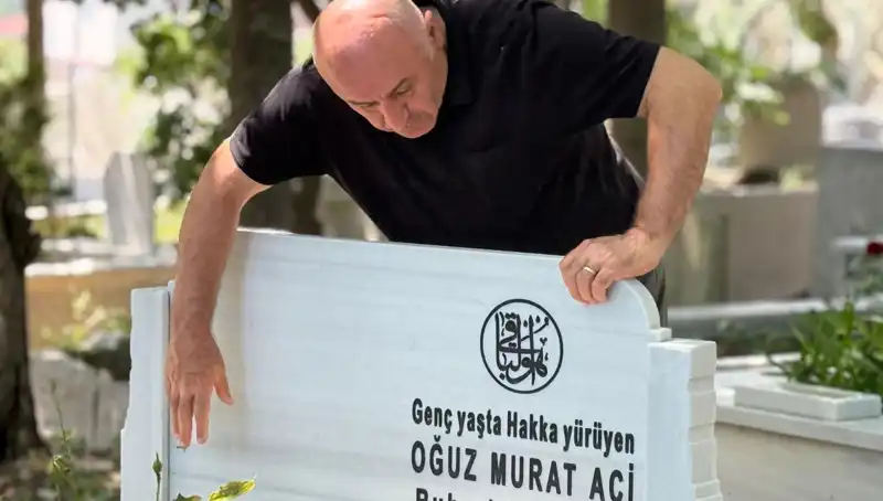 Aci Ailesinin Babalar Günü: Hüzün ve Hatıralar İç İçe