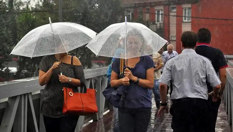 Sıcak Hava Dalgası ve Sağanak Yağış Uyarıları: Havalar Nasıl Değişecek?