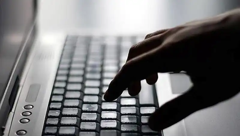 Yeni Evlilere Ücretsiz İnternet Desteği Başlıyor: Başvuru Süreci Nasıl İşliyor?