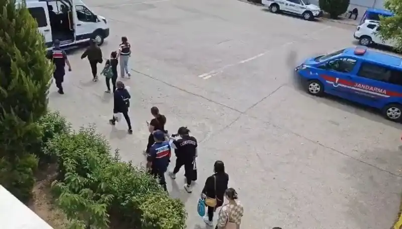 Tayland'da Kadınlara Çalışma İzni Vaadiyle Fuhuş Ağına Düşüren Çeteler